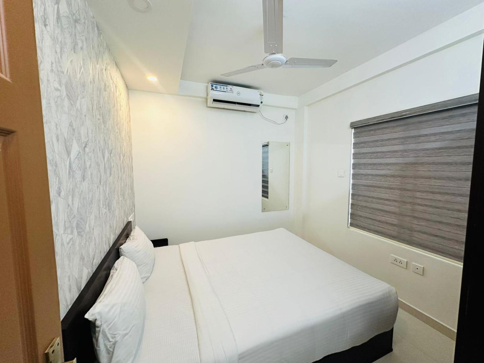 Hotel Nujoom Rooms & Apartments Kochi Exterior photo