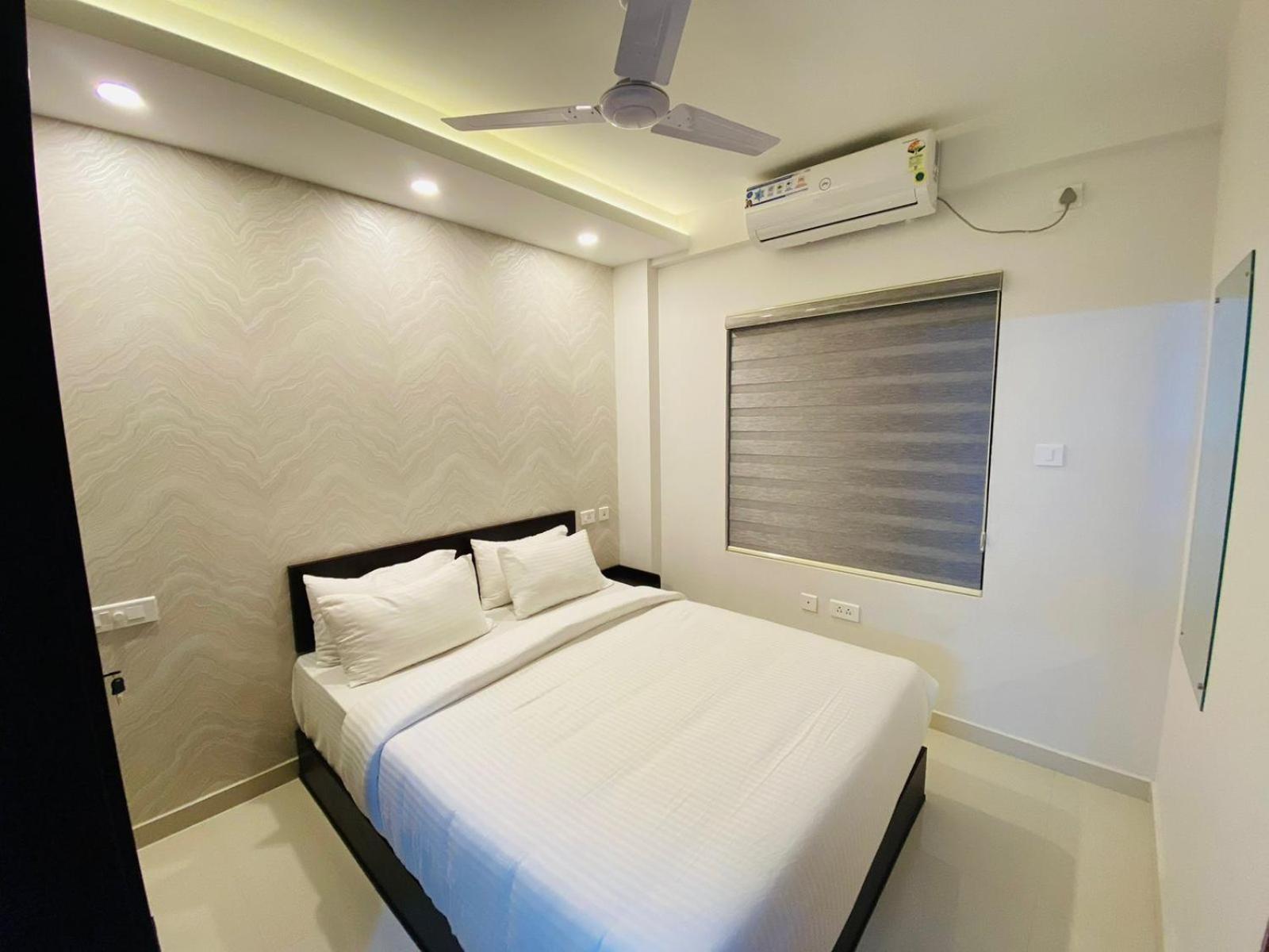 Hotel Nujoom Rooms & Apartments Kochi Exterior photo